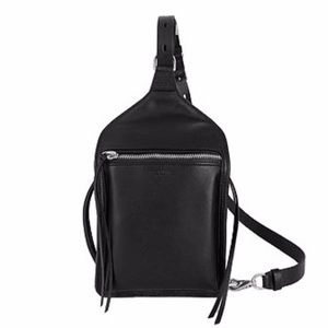 Elliot Sling Pack Smooth Leather  Medium Crossbody